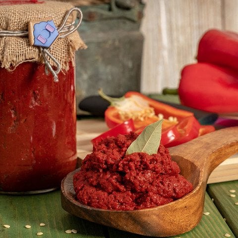Hatay Yörem Süs Biberi Salçası 1 Kg.